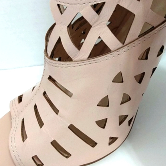 INC INTERNATIONAL CONCEPTS NWT RAMMEE PUMPS SZ 8.5 - Picture 3 of 12